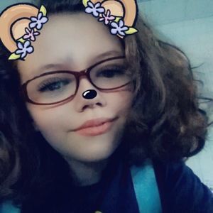 Meet your Posher, Halie